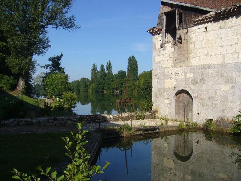 Chambres d'Hôtes Moulin de Rigoulières Saint-Sylvestre-sur-Lot Esterno foto